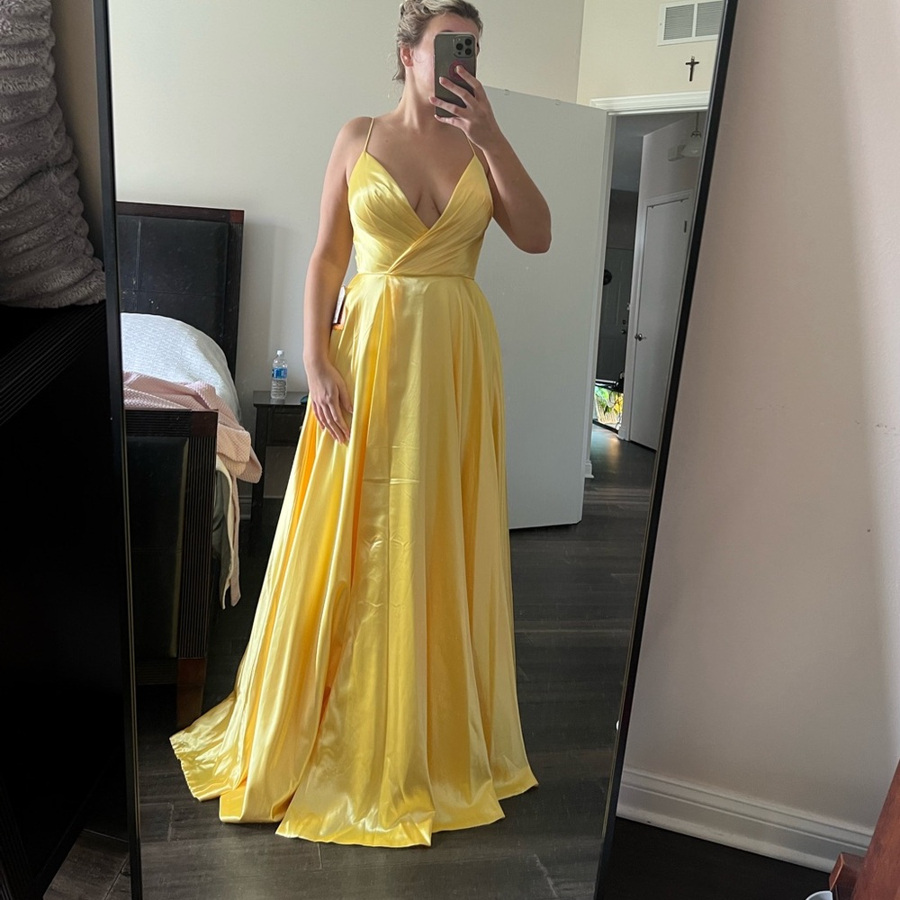 Sherri Hill yellow long prom dress